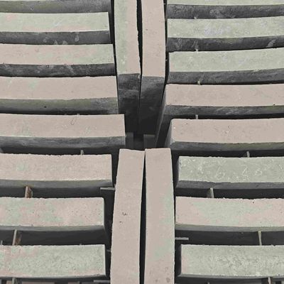 White or Customized Ceramic Parts with Custom Corundum Mullite Refractory Objects