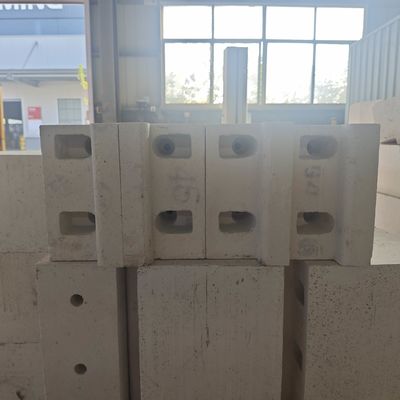 High Density Carbide Alloy Corundum Mullite Refractory Customized Ceramic Parts For Al2O3 Content 75%