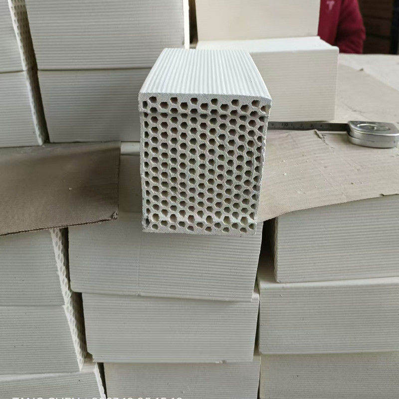 Energy Saving And Longer Service Time Corundum Mullite Honeycomb Ceramic For Chemical Industry