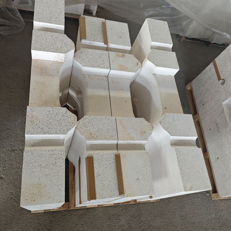 Good Slag Resistance High Temperature Ceramic Insulation For Glass Melting Furnaces